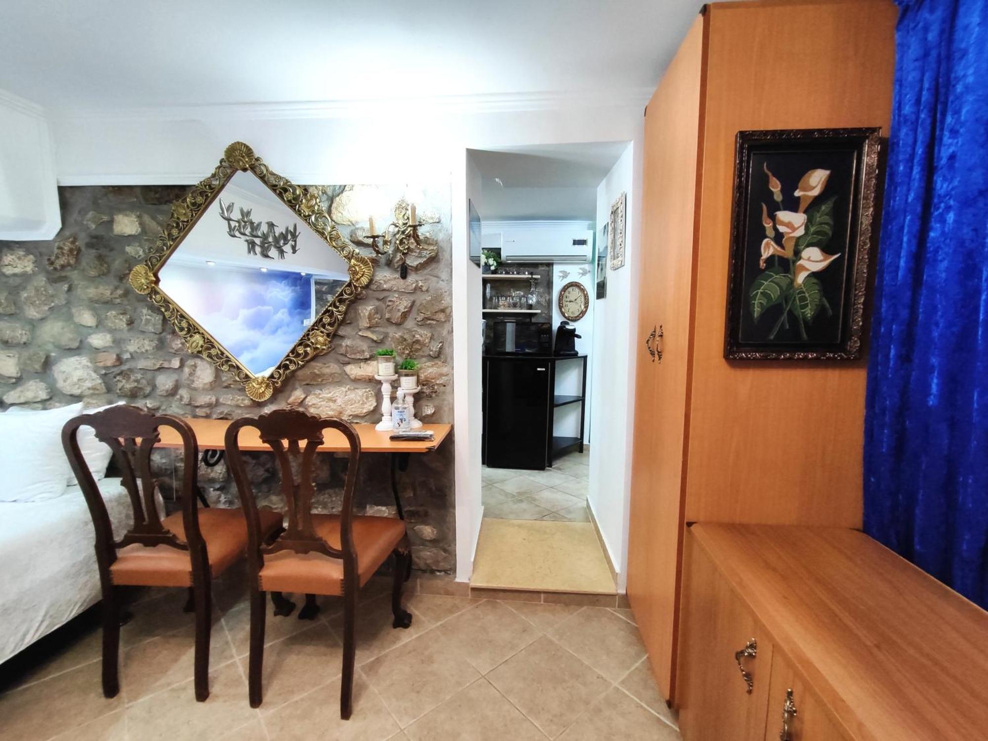 Naupactus Unique Harbor Apartment In A Stone House! Nafpaktos Exterior photo